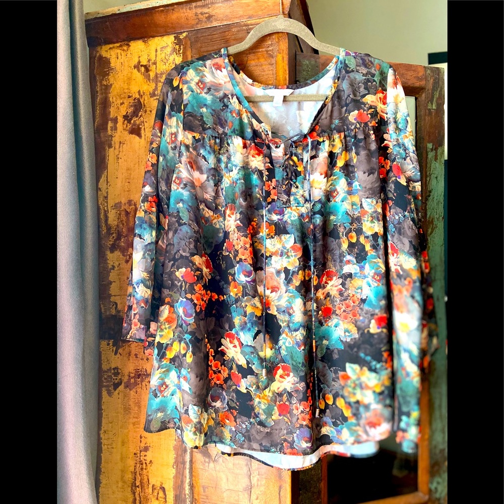 Flowy lace up front floral blouse